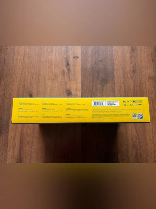 TP-Link AC750 Wireless Router Dual Band - Teal Box with Blue Router - Picture 4 of 8